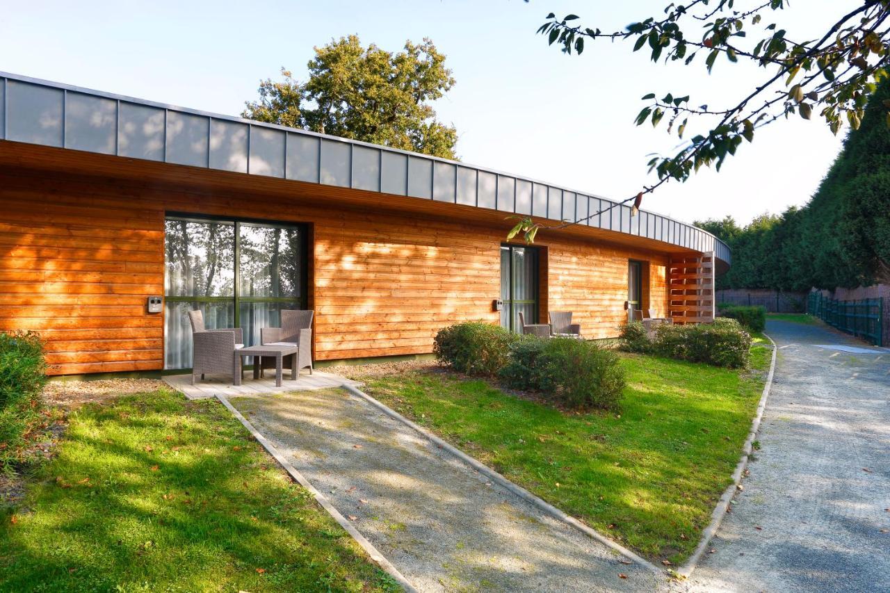 Logis Domaine Du Moulin Cavier Hotel Avrillé Eksteriør billede