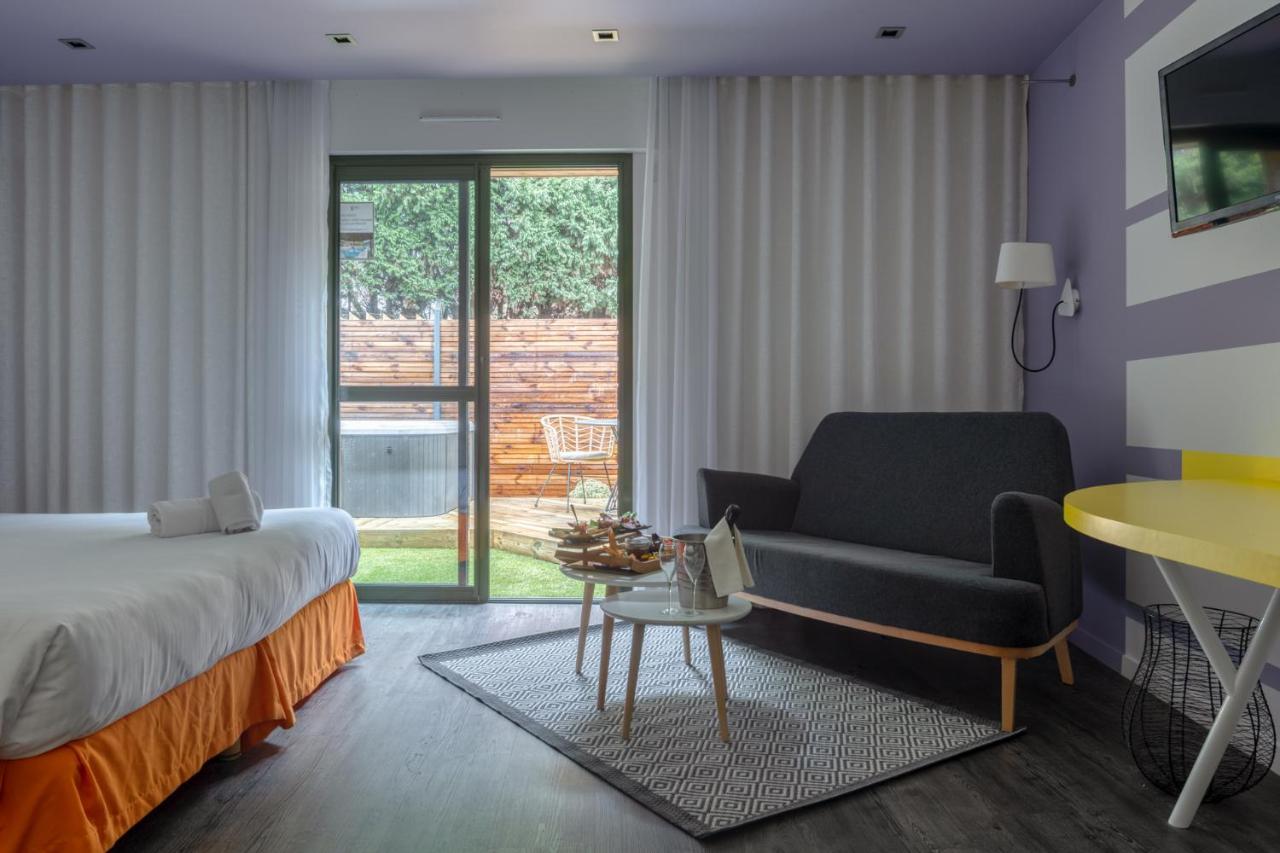 Logis Domaine Du Moulin Cavier Hotel Avrillé Eksteriør billede