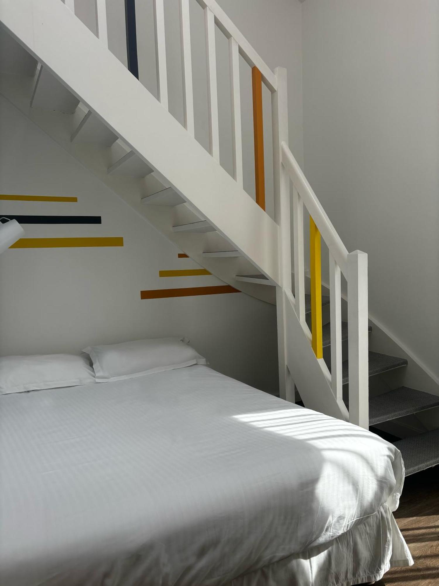 Logis Domaine Du Moulin Cavier Hotel Avrillé Eksteriør billede
